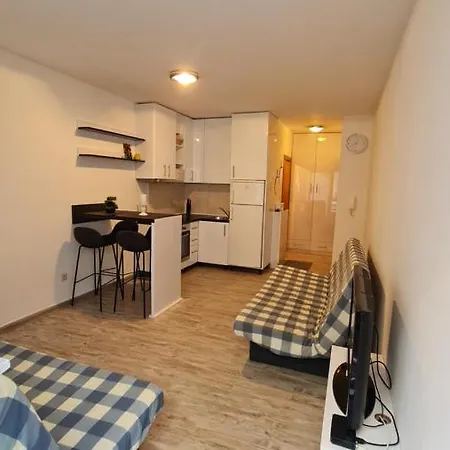 Apartments Baska Voda *
